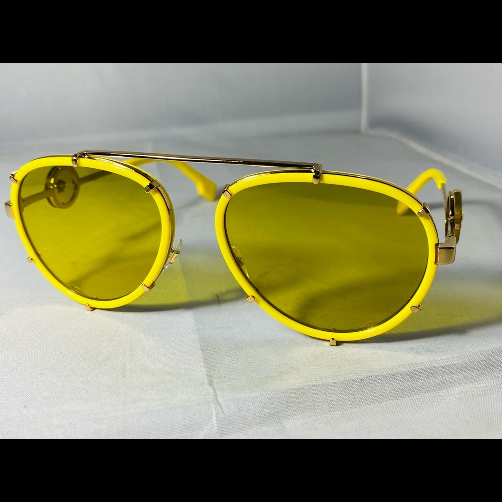 NEW $410 VERSACE VINTAGE ICON PILOT CLIP -ON SUNGLASSES